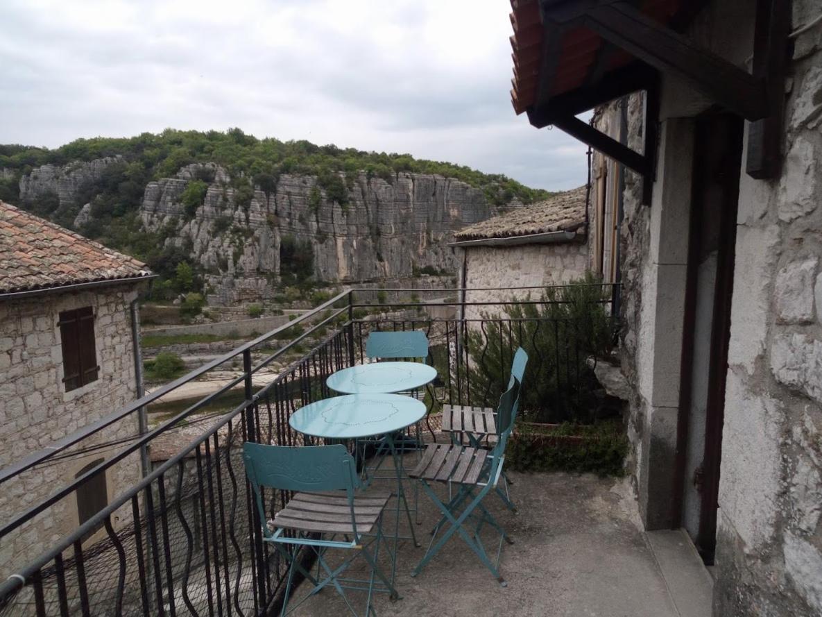 Maison Pierre Et Voute Au Coeur Du Village 巴拉聚克 外观 照片