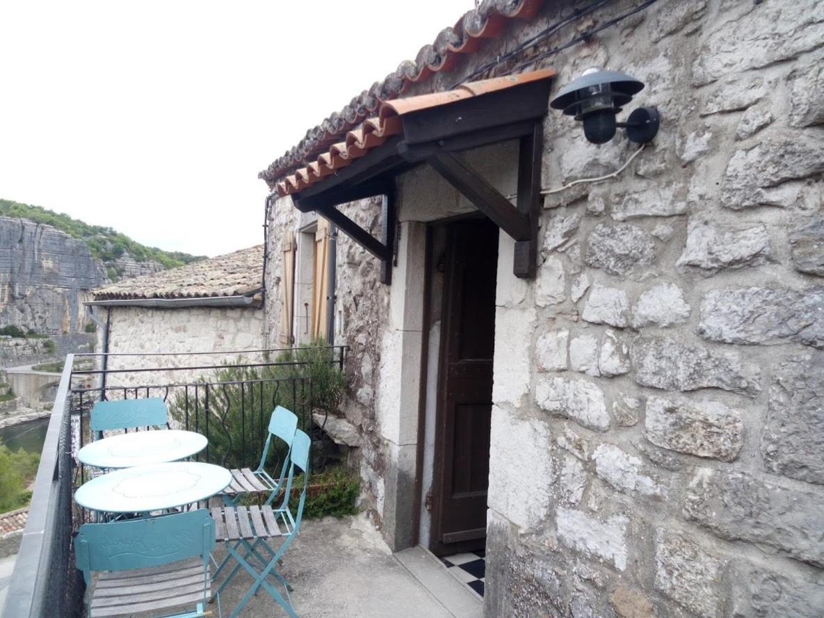 Maison Pierre Et Voute Au Coeur Du Village 巴拉聚克 外观 照片