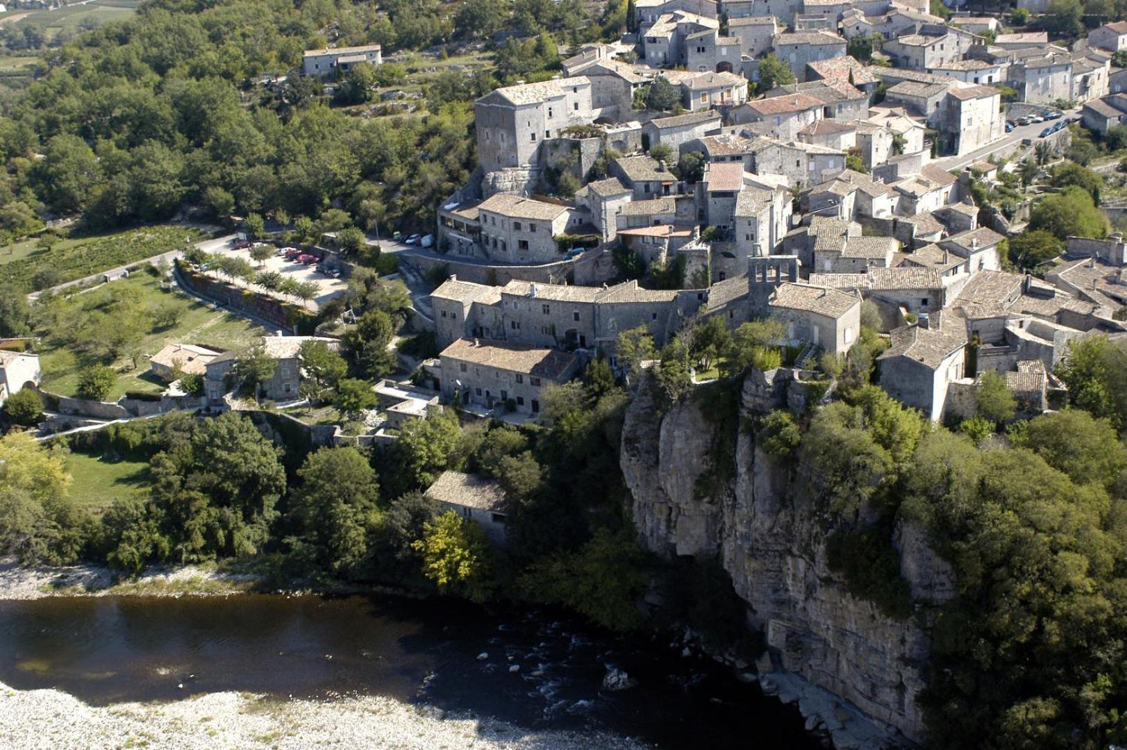 Maison Pierre Et Voute Au Coeur Du Village 巴拉聚克 外观 照片